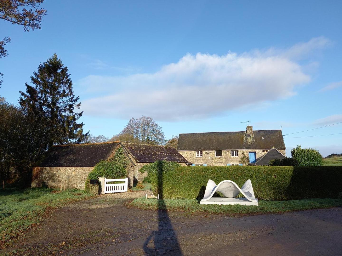Le Parfum Des Fleurs Bed & Breakfast Plussulien Luaran gambar