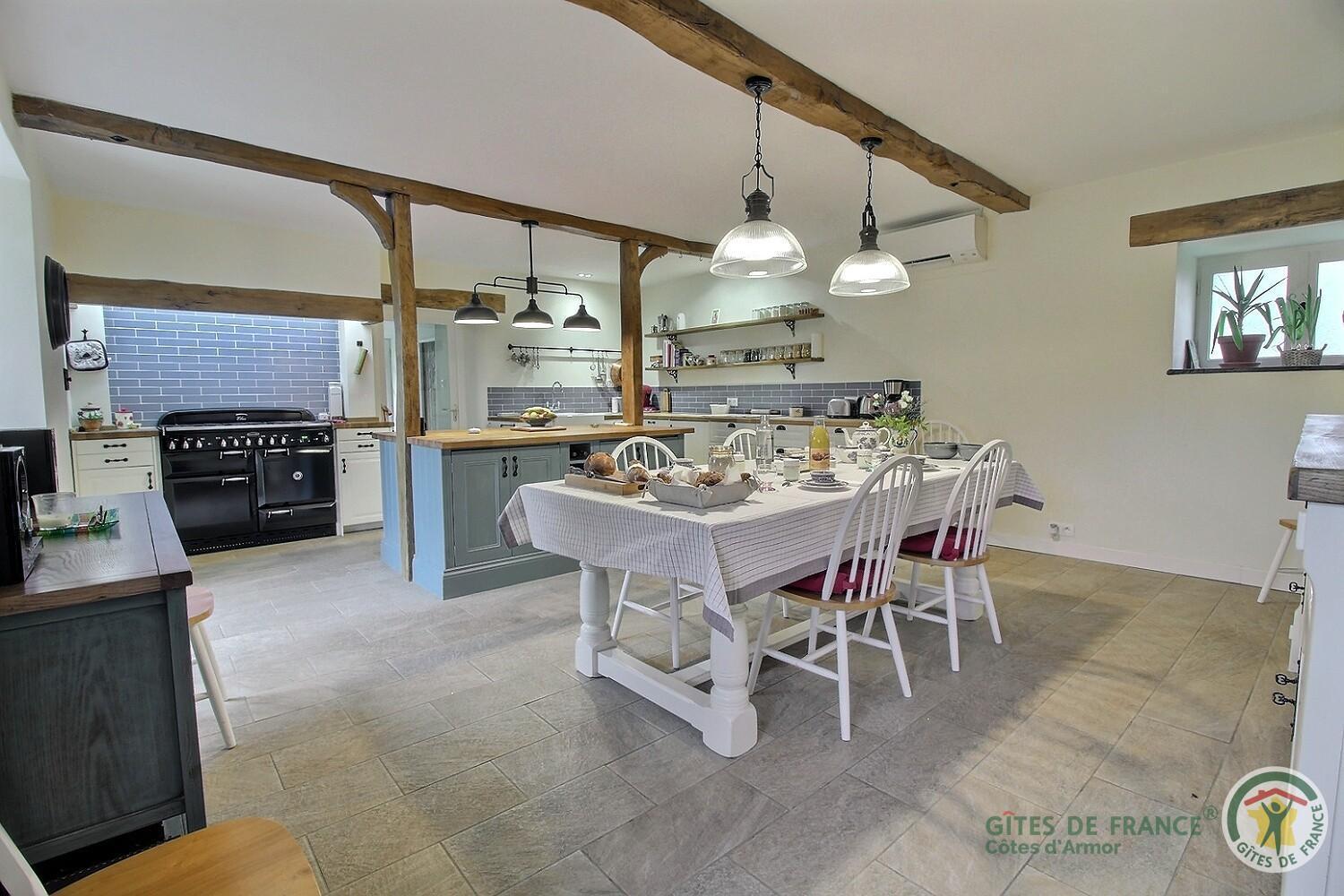 Le Parfum Des Fleurs Bed & Breakfast Plussulien Luaran gambar